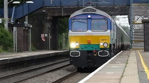 WCML Freight Action at Acton Bridge 11/7/15