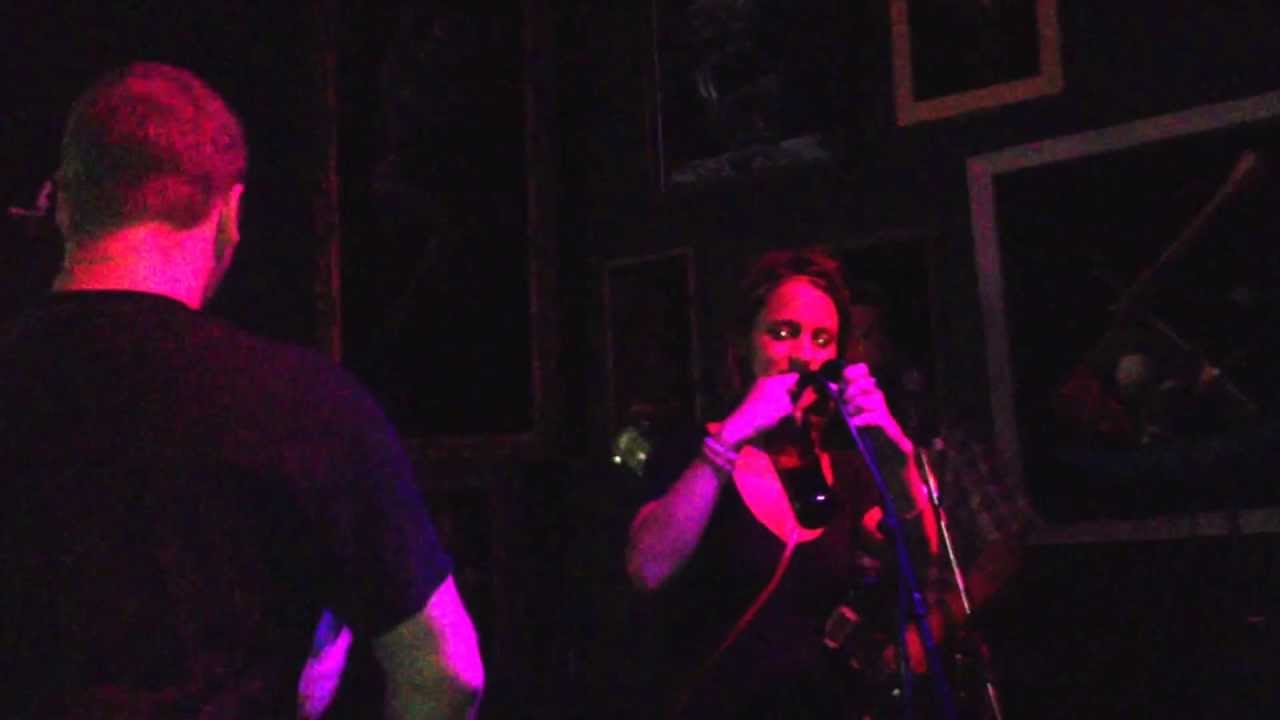 Being Beastie : "She's Crafty" - DTR45