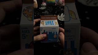 Lost kitties mystery #asmr #notalkingasmr #unboxing #tapping #toyunboxing #collectibles #lostkitties