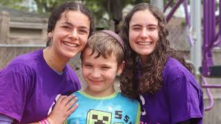 Who is Friendship Circle Illinois?