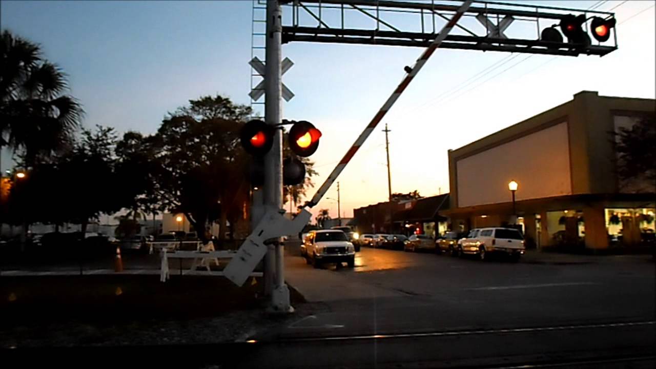 Amtrak Train 92 The Silver Star Going Over The Double Diamond - YouTube