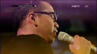Sammy Simorangkir - Kau Harus Bahagia (Live at Music Everywhere) **