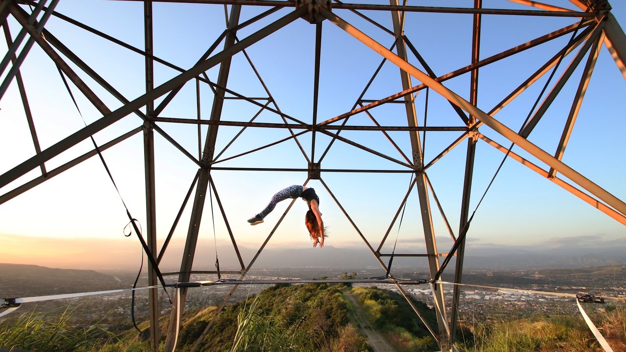 PORTABLE TRAMPOLINE ON ELECTRIC TOWER Slack Tramp on Cliff! YouTube