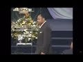 Le dr myles munroe parle de sa mort dans un accident davion