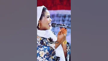 الفنانه ندي قلعة 