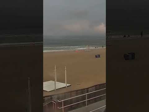 LIGHTNING Strikes Feet From Kids On Jersey Shore LIVE CAM FOOTAGE