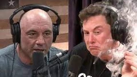 Elon Musk Smokes a Joint With Joe rogan