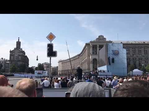 Самолет "Мрия" над Крещатиком