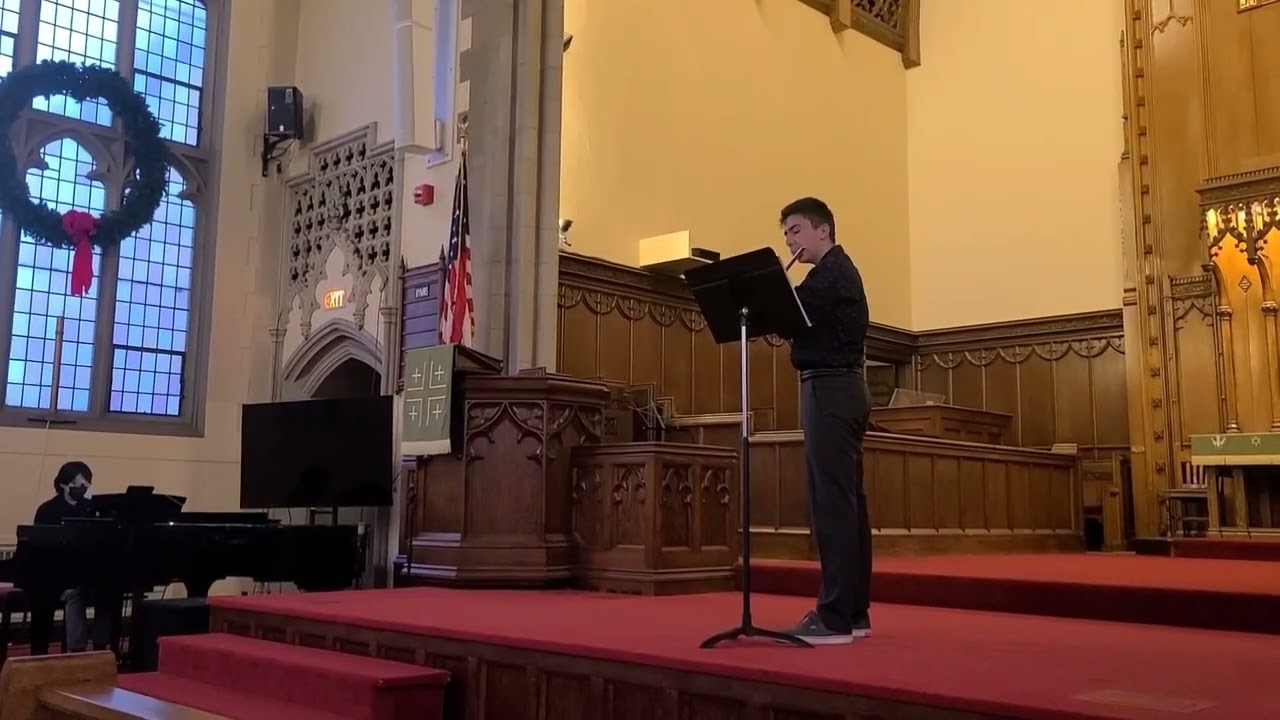 Cavatina of Norma by V.Bellini, flute and piano. Excerpt.