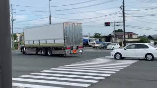 【デコトラ】UD トラックスクオン 走行動画