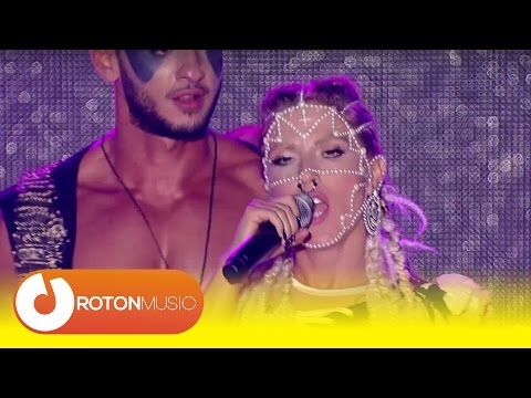 Corina @ Media Music Awards 2015 | Live |