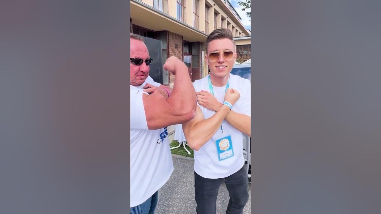 ICRIMAX vs. MARKUS RÜHL Bizeps Vergleich!