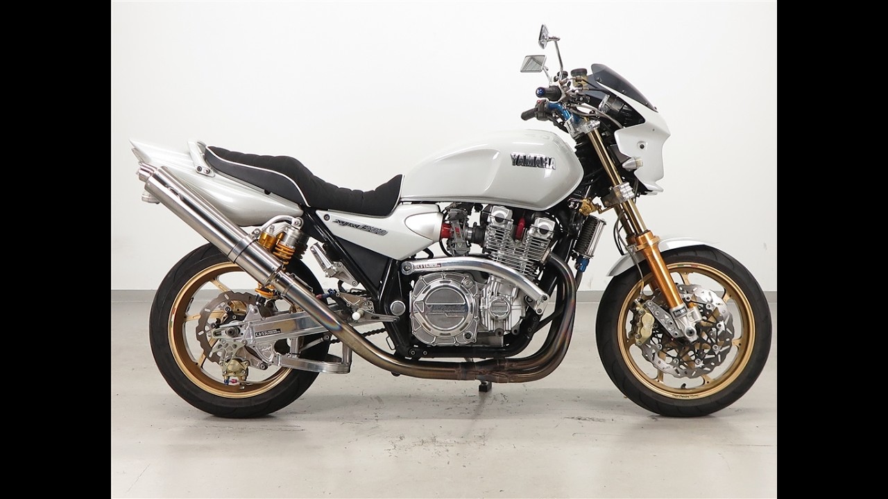 YAMAHA XJR1300 RP01J エンジン始動 オオニシヒートマジック マフラー
