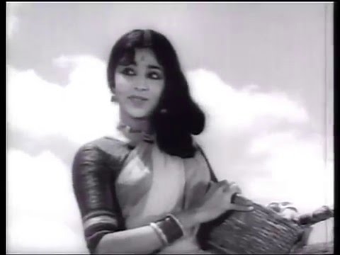 Kattodu Kuzhal Aada Song Periya Edathu Penn MGR  BSarojaDevi 