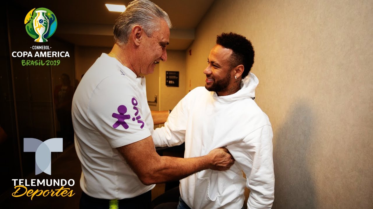 La emotiva visita de Neymar a Brasil | Telemundo Deportes Video oficial de Telemundo Deportes. Besos, abrazos y mucho afecto. Dani Alves, Coutinho y Tite entre otros se vieron emocionados y contentos por la visita de Neymar a la selección.

Descarga Nuestra App: http://bit.ly/TelemundoDeportesAPP

SUSCRÍBETE: http://bit.ly/TelemundoDeportesYT
 
SIGUENOS EN TWITTER: http://bit.ly/TelemundoDeportesTwitter
 
DANOS LIKE EN FACEBOOK: http://bit.ly/TelemundoDeportesFacebook
 
INSTAGRAM: http://bit.ly/TelemundoDep