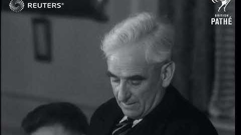 De bemanning van Turmoil wordt geëerd (1952)