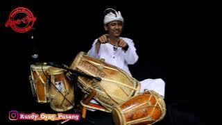 memori berkasih versi Rusdy oyag  (cover) solo kendang