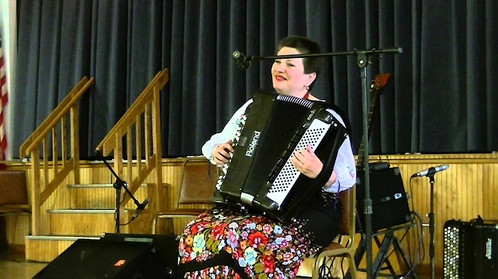 Nina Tritenichenko on accordion at Russian festival