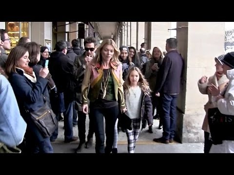 Video: Kate Moss nettoverdi: Wiki, gift, familie, bryllup, lønn, søsken