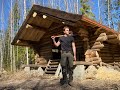 Erik gör succé på Youtube – bygger timmerstuga för hand