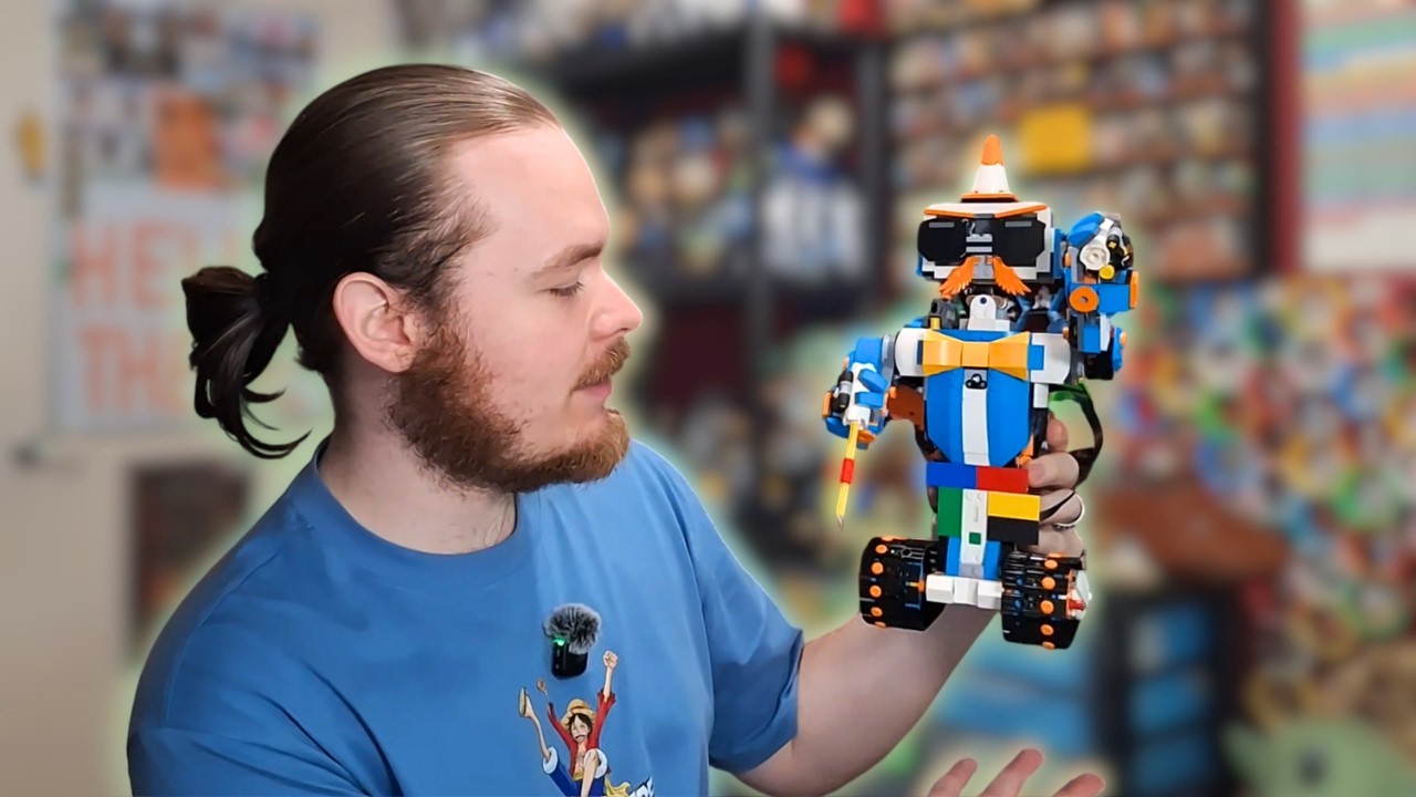 This Brick Built Robot Can Do Anything!!!