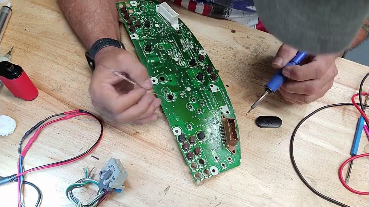 2000 2001 Nissan Frontier with Instrument cluster Intermittent power
