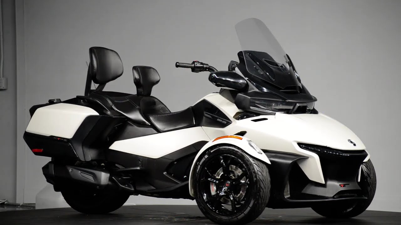 2020 Can-Am Spyder RT (Pearl White) | 360° - YouTube