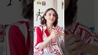 Famous 🎬 From Oxford to Bollywood! Soha Ali Khan Wealth