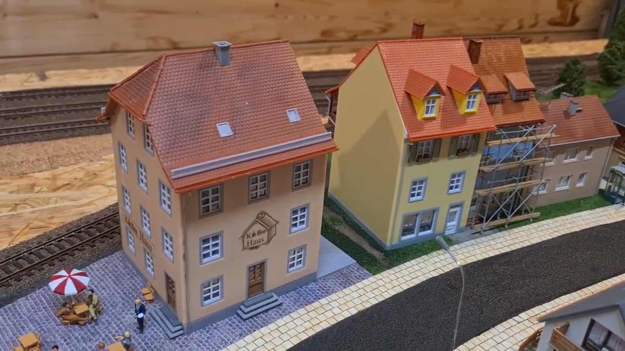 Budowa makiety cz.17 - miasteczko.