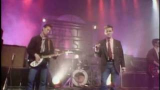 The Smiths 'Bigmouth Strikes Again' ('Whistle Test', 1986)