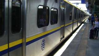 3148次區間車鳳山站停車