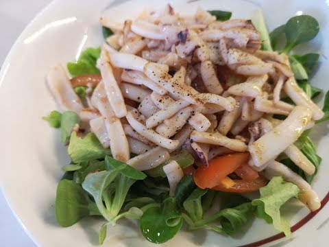 Video: Come Cucinare L'insalata Con Calamari E Olive