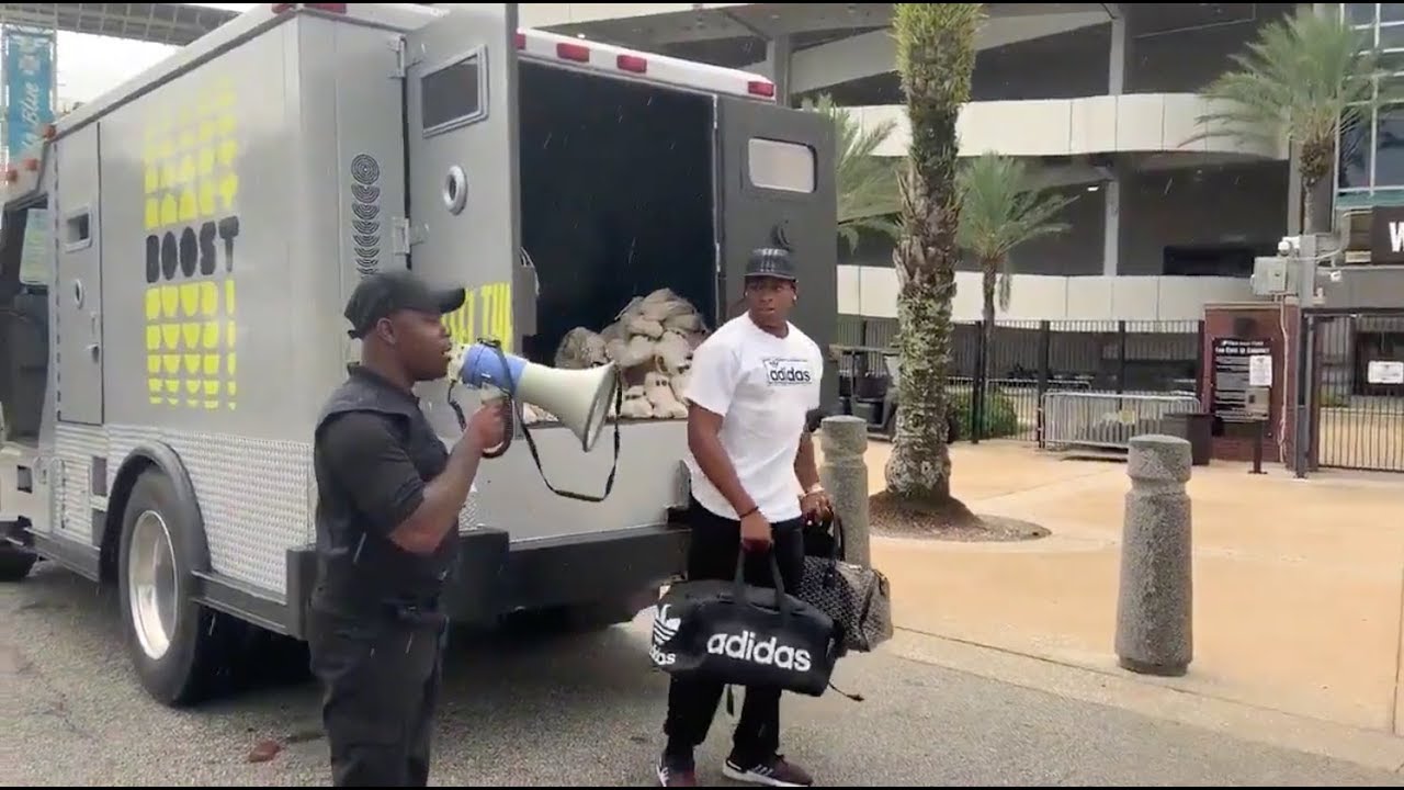 Jalen Ramsey arrives in armored car at 2019 Jaguars training camp - YouTube