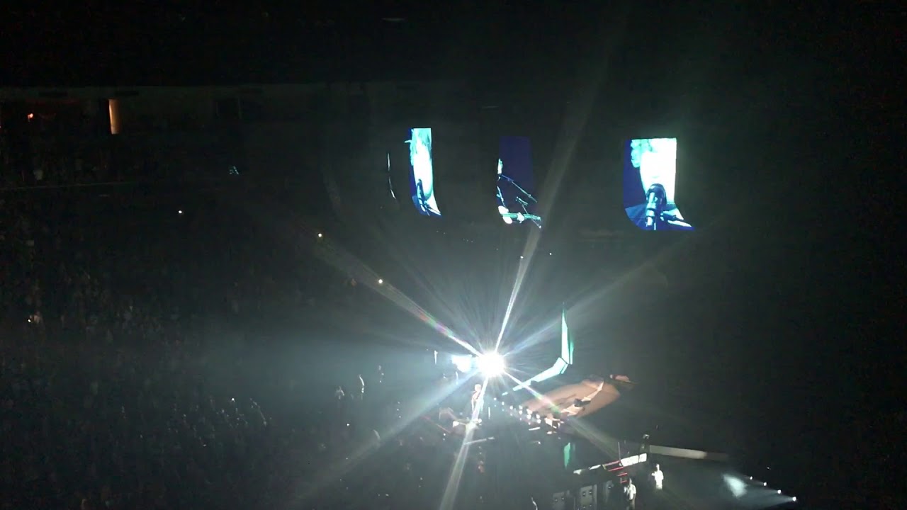 Ed Sheeran Eraser Live pt.3 YouTube