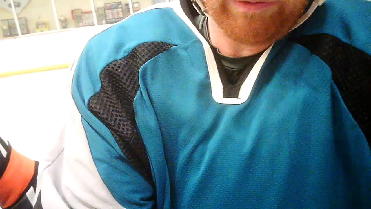 ICE HOCKEY GOALIE THROAT SHOT 1/8/2013 YouTube