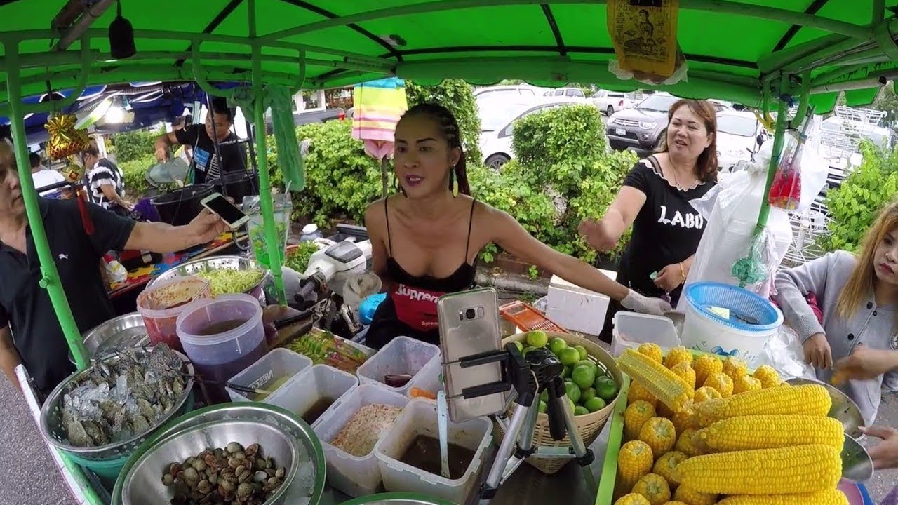 คลิปเจ้เบียร์ยุคแรก ยำซาเล้ง สุดHot คิวนี้16ถุง จัดไปแบบยาวๆ Raw Spicy Seafood Mango Salad Thailand