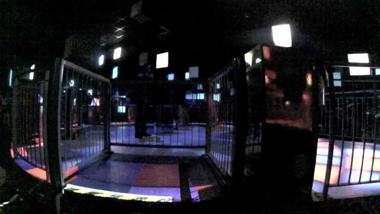 Danse avec les Robots (on-ride / 60 sec) - Robot Rock