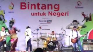 Video thumbnail of "Cover Melompat Lebih Tinggi passatu band PORSENI BUMN 2015"