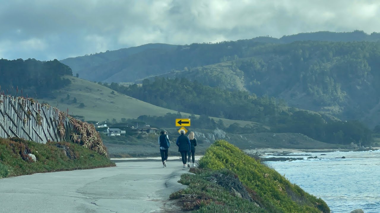 “CarmelByTheSea” Clint Eastwood X Brad Pitt Have Homes Here