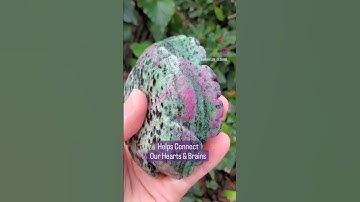 🔮 Ruby Zoisite Rose 🌹 Enhance the connection between our heart and our brain. 💜