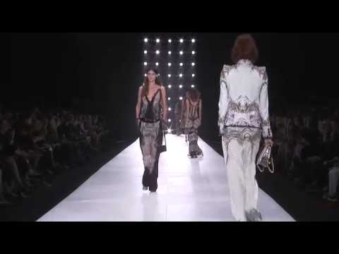 Video: Роберто Кавалли жана Versace коллекциялары Милан мода жумалыгында