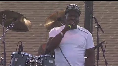 Barrington Levy - Black Roses (Live at California Roots 2016)