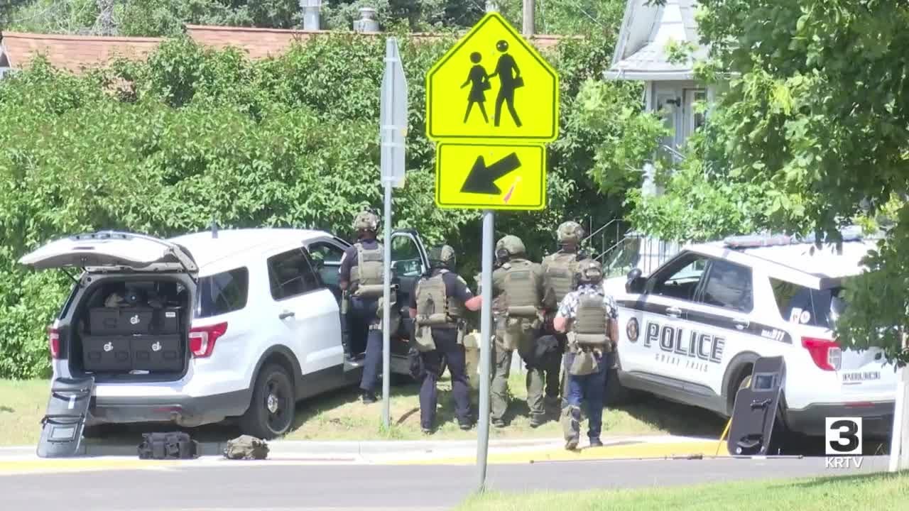 Suspect arrested after standoff with Great Falls police - YouTube