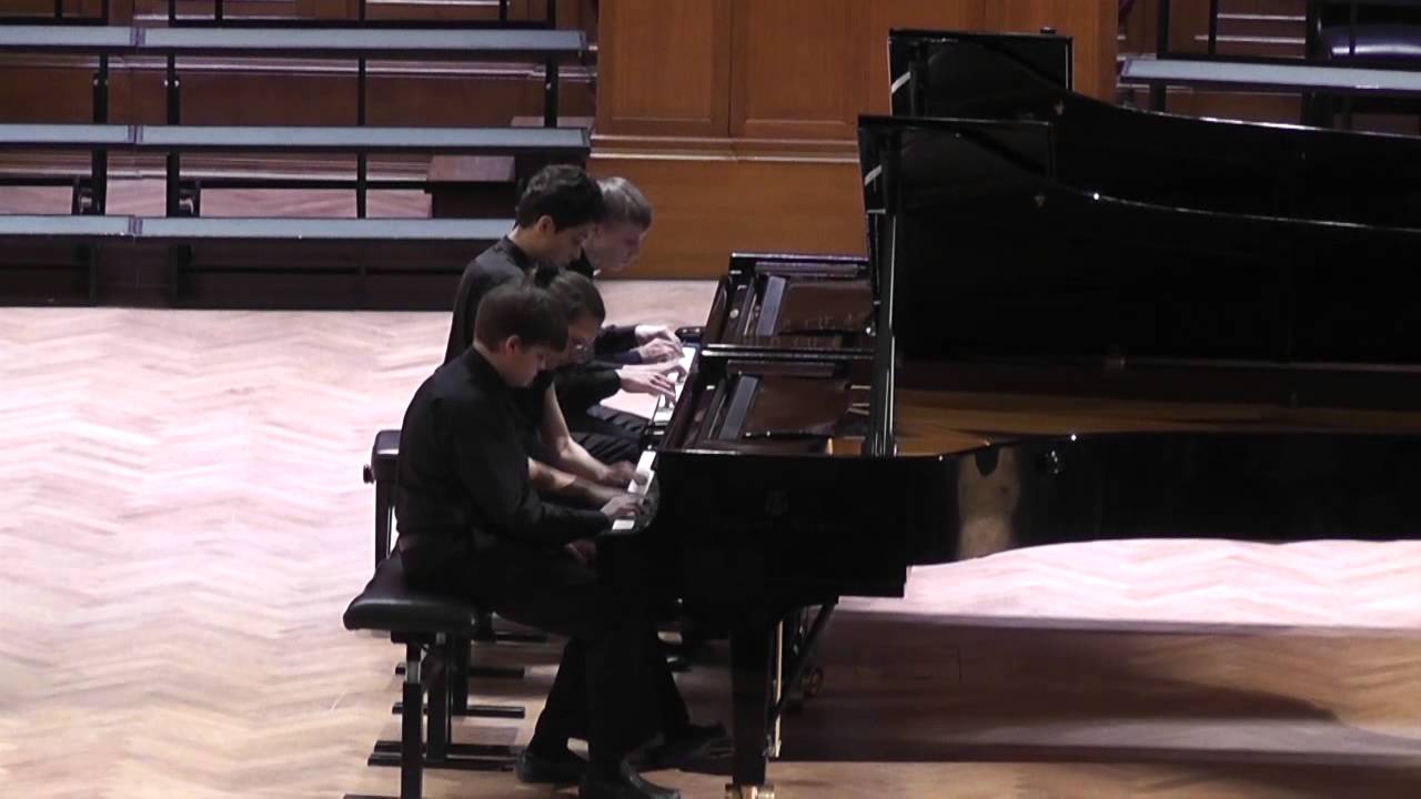 М.П.Мусоргский. Баба Яга, Богатырские ворота (ф-но 8 рук) - YouTube