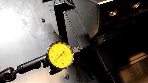 turret run out check by dial indicator