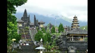 Balinese flute, birdsong and melodious sound of flowing water