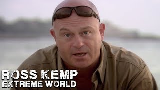 Ross Kemp: Middle East - Ross Investigates the Issues in Gaza | Ross Kemp Extreme World screenshot 4