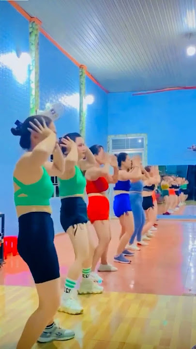 AEROBICS HIỆN ĐẠI
