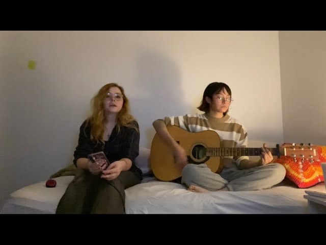 Sisters sing Anyone Else But You by The Moldy Peaches