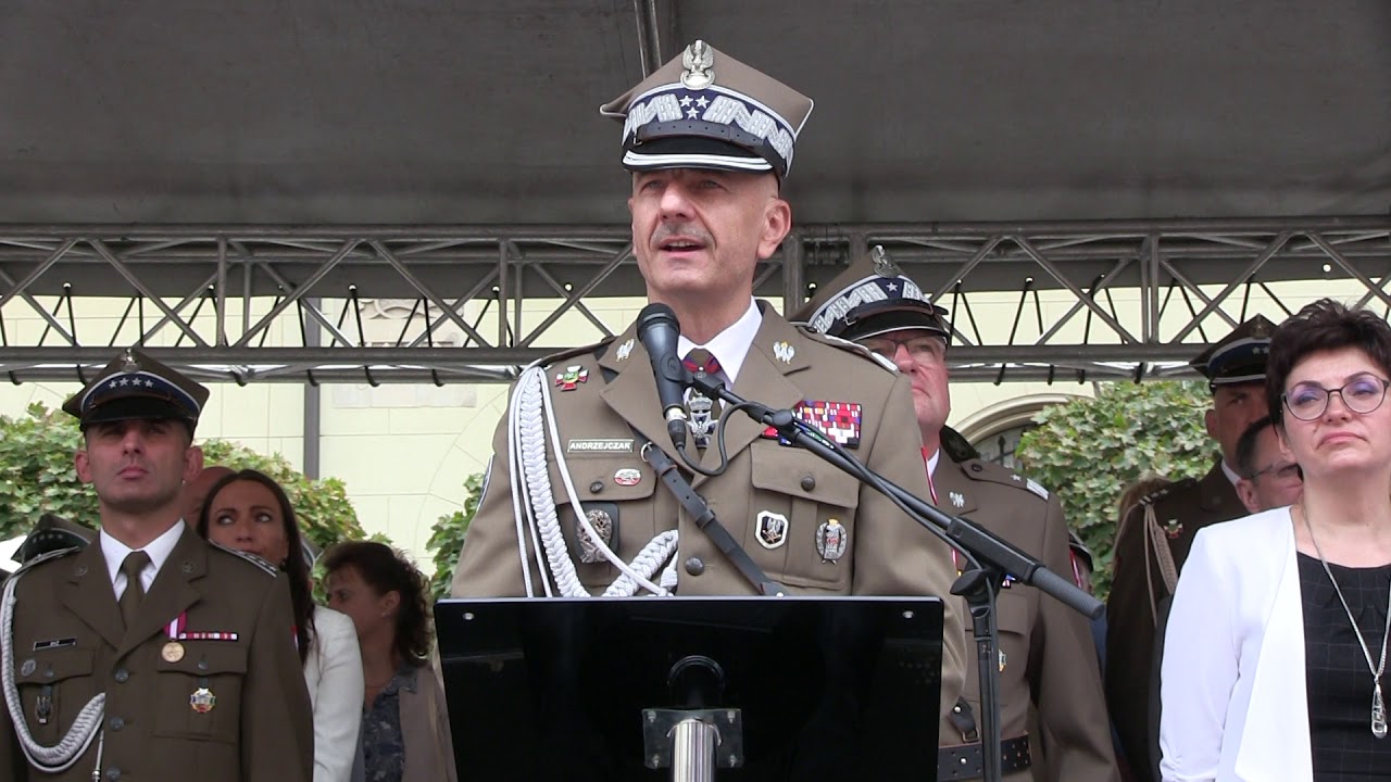 generał broni Rajmund T. ANDRZEJCZAK